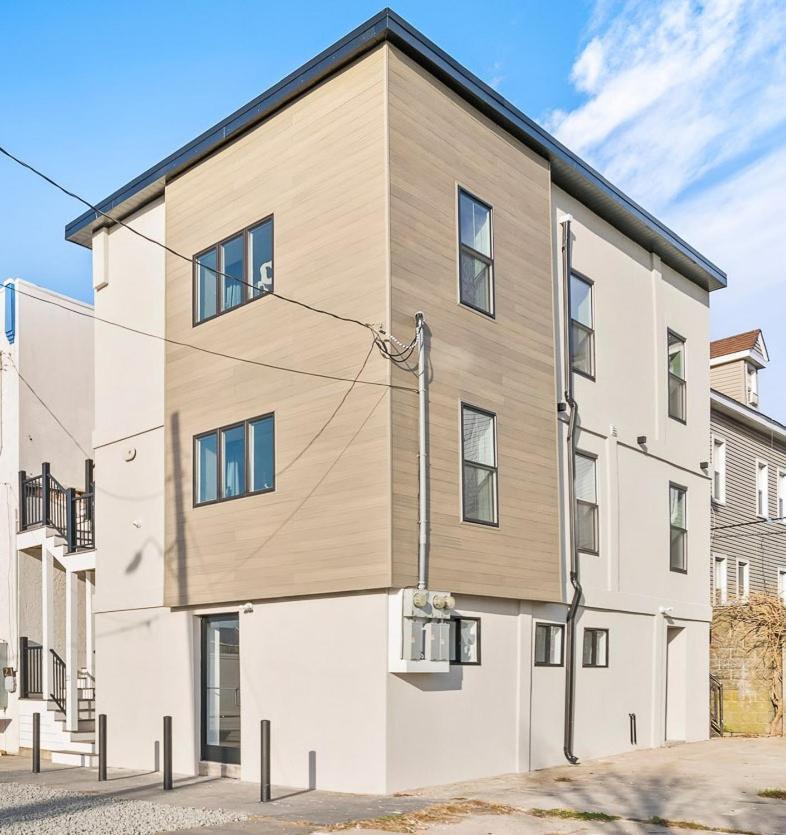 European Style Sleeps 12 Closest Str 2 Stockton Apartment